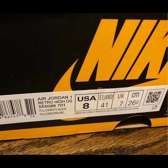 Air Jordan 1 Retro high OG - Picture 4 of 5